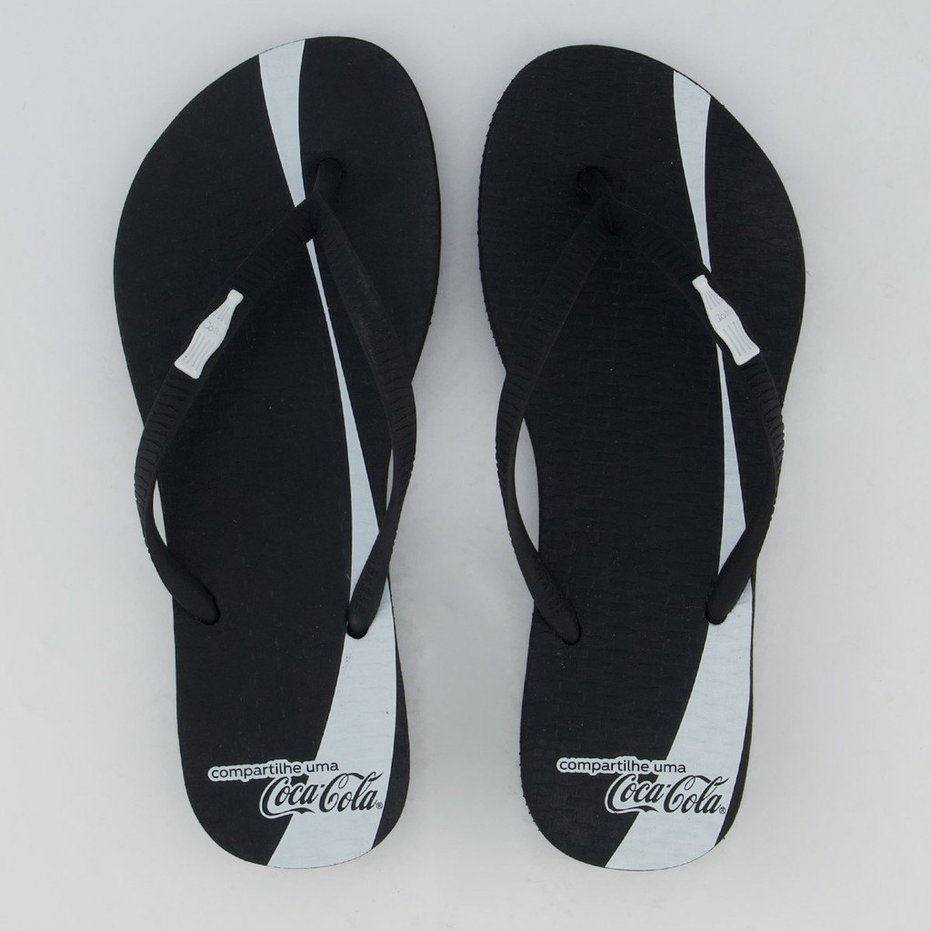 Chinelo Coca Cola Share A Coke Feminino Preto - Oferta na Shopee
