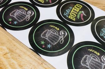 16 adesivos redondos latinhas lembrancinhas garrafinhas para festa TEMA BOTECO 76.4 - Labels & Stickers vendido por CHOCOBRAZ EMBALAGENS