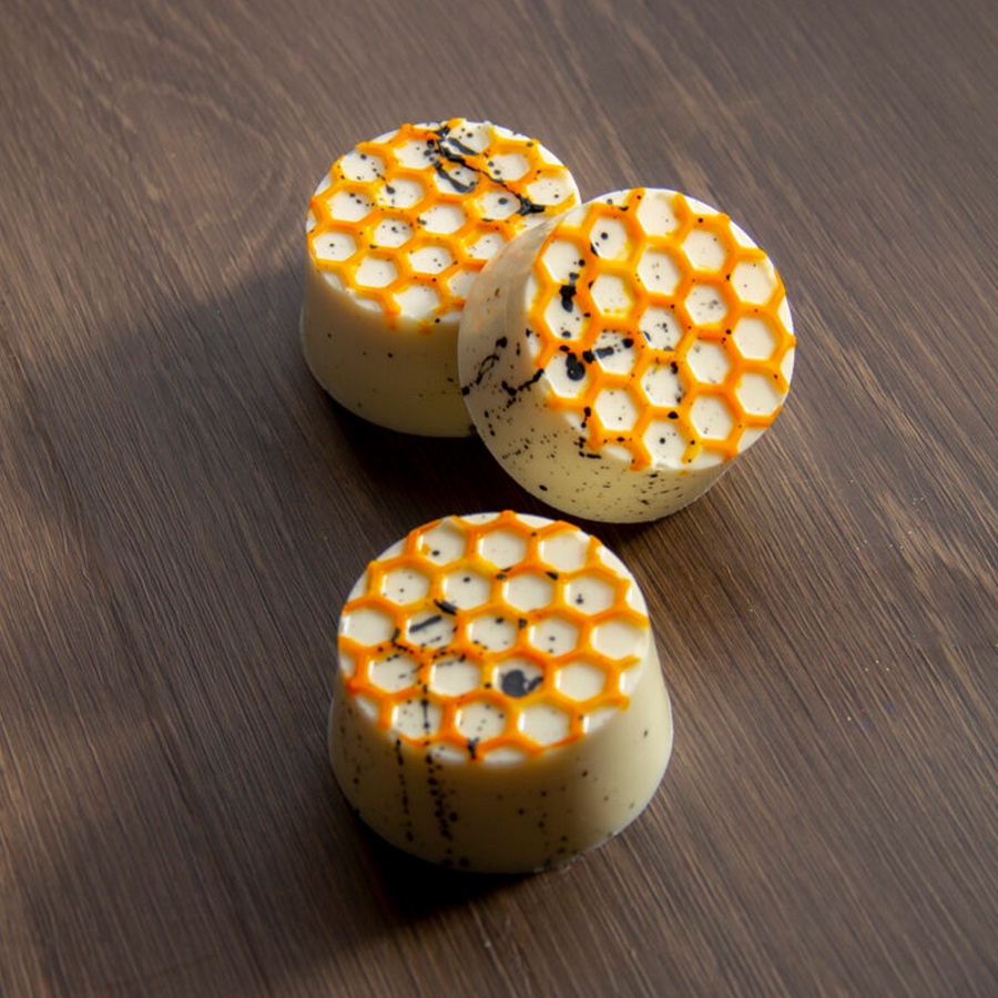 Forma Especial Trad. – Pão De Mel Favo Pequeno – Cod. 10326 – 1 unidade – BWB Forma Especial Trad. – Pão De Mel Favo Pequeno – Cod. 10326 – 1 unidade – BWB