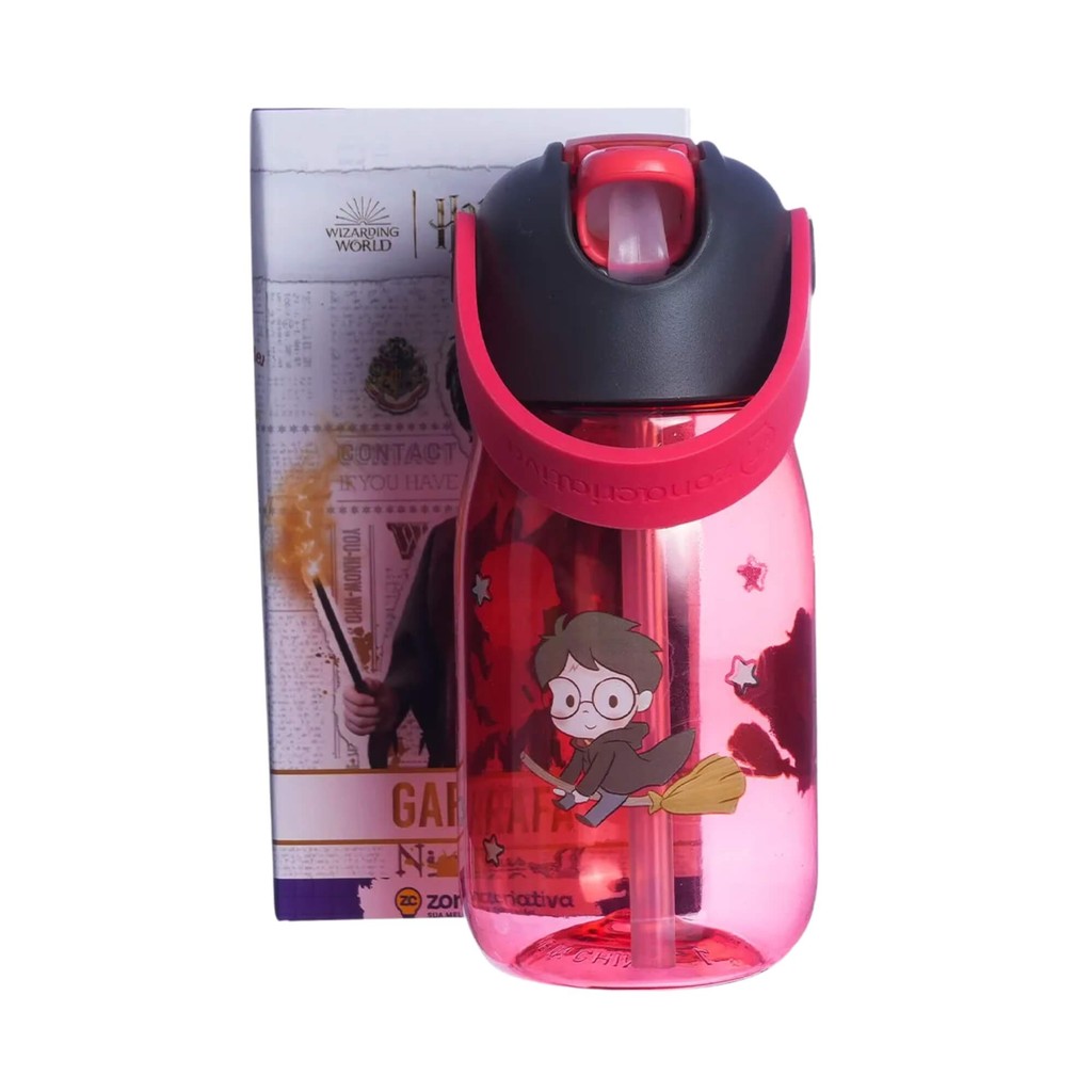 Garrafa Infantil Flip 400ml Harry Potter Cute com Alça e Bico de Silicone Zona Criativa Garrafa Infantil Flip 400ml Harry Potter Cute com Alça e Bico de Silicone Zona Criativa