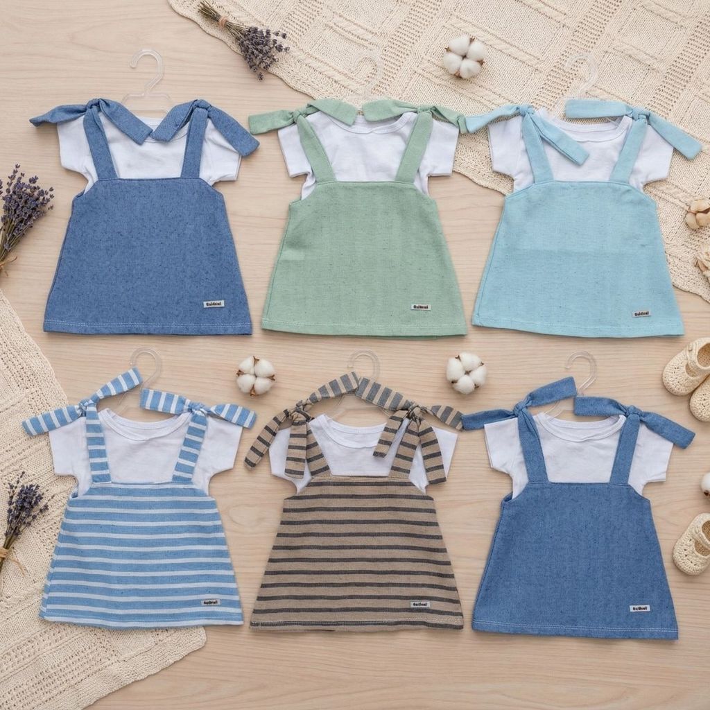 Conjunto Bebê Menina Vestido Salopete Fio Tinto + Blusa Algodão Premium Conjunto Bebê Menina Vestido Salopete Fio Tinto + Blusa Algodão Premium