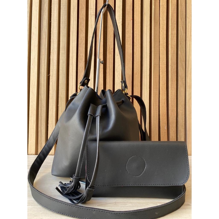 Kit Bolsa Feminina com Carteira 2 Peças Alça Transversal Tiracolo | Envio Rápido Kit Bolsa Feminina com Carteira 2 Peças Alça Transversal Tiracolo | Envio Rápido