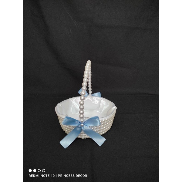 Cesta Florista de casamento com laço azul Royal serenity turquesa Tifanny violeta, lilás e preto Cesta Florista de casamento com laço azul Royal serenity turquesa Tifanny violeta, lilás e preto