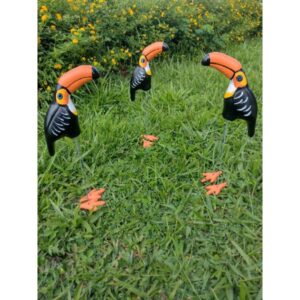 Família Tucanos Kit Com 3 Decoração de Jardim Enfeite 45 cm *SUPER REALISTA* - Oferta na Shopee