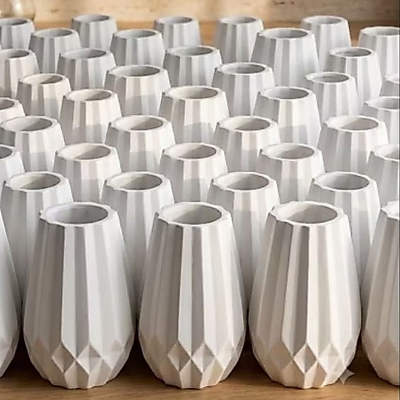 Kit 10 a 30 vasos de gesso.para decoração de mesas de eventos l casamentos l festas l aniversários Kit 10 a 30 vasos de gesso.para decoração de mesas de eventos l casamentos l festas l aniversários - Oferta na Shopee