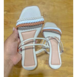 Sandália feminina rasteirinha sapato feminino rasteira dia dia - Oferta na Shopee