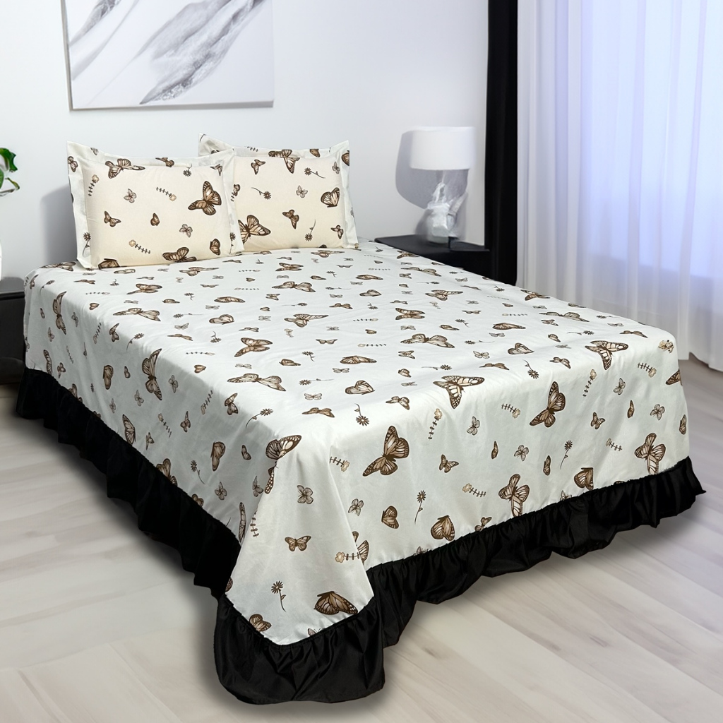 Kit 3 Peças Colcha Cobre Leito Queen Charlotte Com Babado Kit 3 Peças Colcha Cobre Leito Queen Charlotte Com Babado