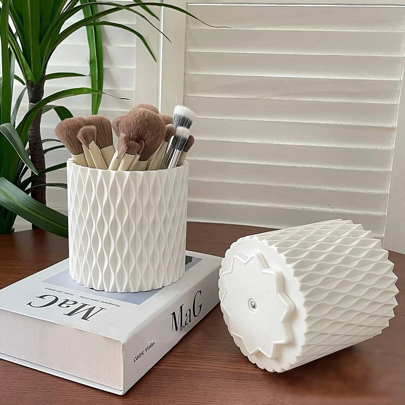 Porta Pinceis e Caneta Giratório de 360° Para Pincéis de Maquiagem/Com Tampa Porta Pinceis e Caneta Giratório de 360° Para Pincéis de Maquiagem/Com Tampa - Oferta na Shopee