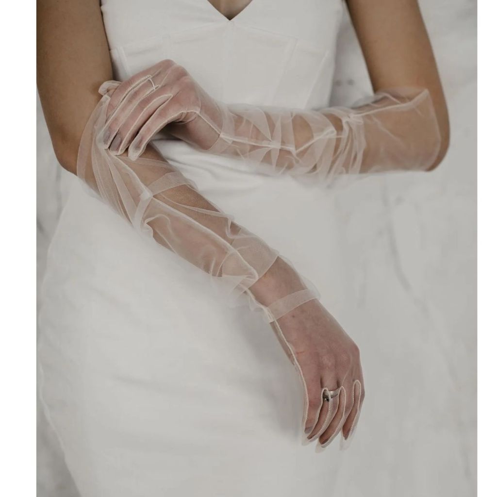 Luva De Noiva Lisa Longa Fantasia Debutante Casamento L13 Luva De Noiva Lisa Longa Fantasia Debutante Casamento L13 - Oferta na Shopee