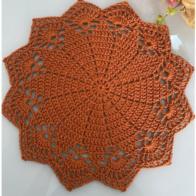Toalhinha de crochê (37/40) cm, para decoração, mesa posta Toalhinha de crochê (37/40) cm, para decoração, mesa posta