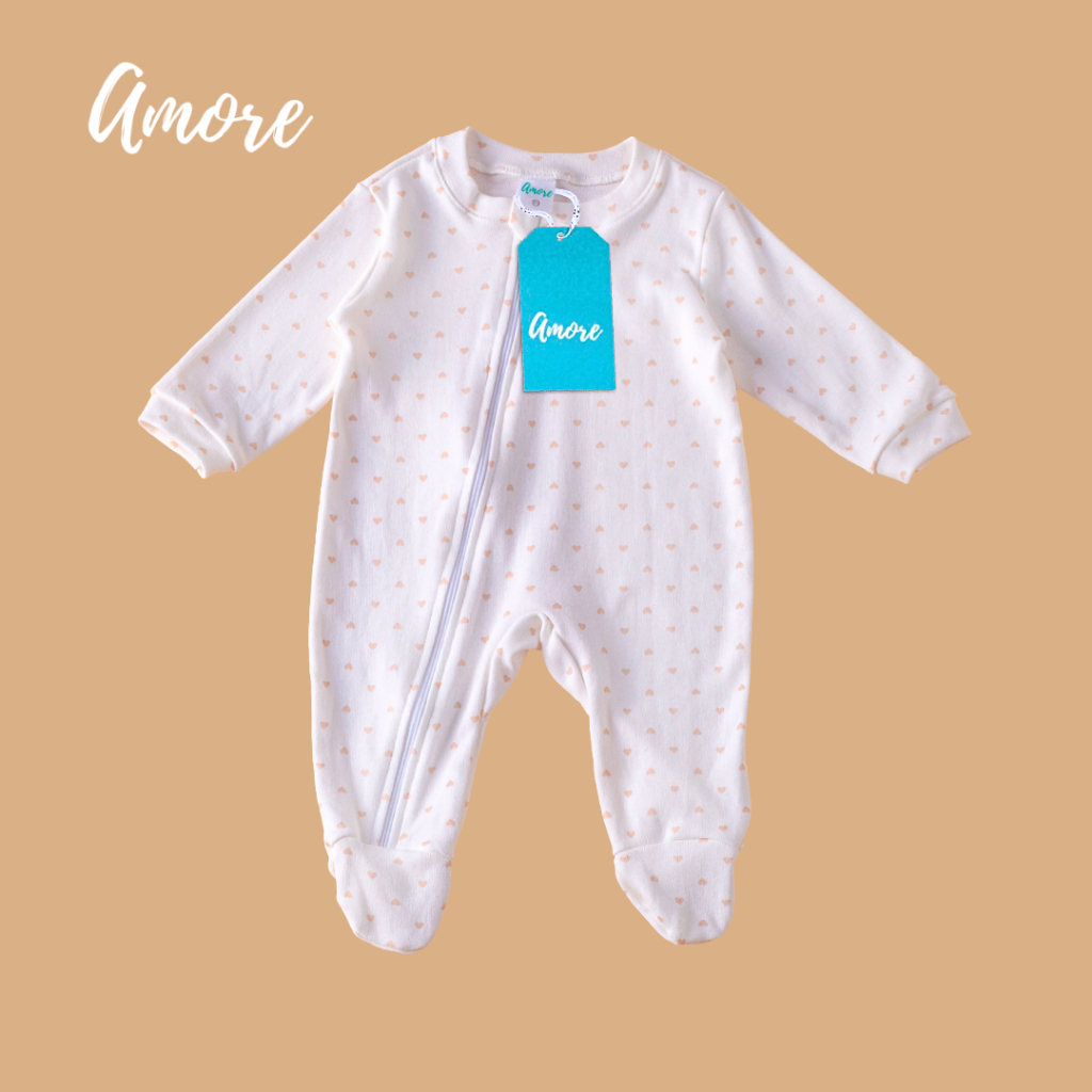 Macacão de Bebê Pezinho Coração Bege Suedine - 100% Algodão Macacão de Bebê Pezinho Coração Bege Suedine - 100% Algodão - Oferta na Shopee