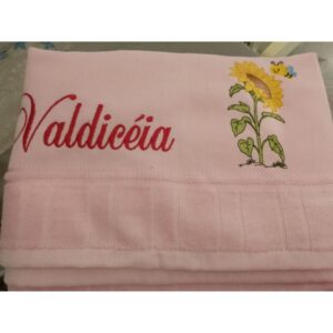 Toalha de Banho Aveludada Dohler bordada o Nome - Oferta na Shopee