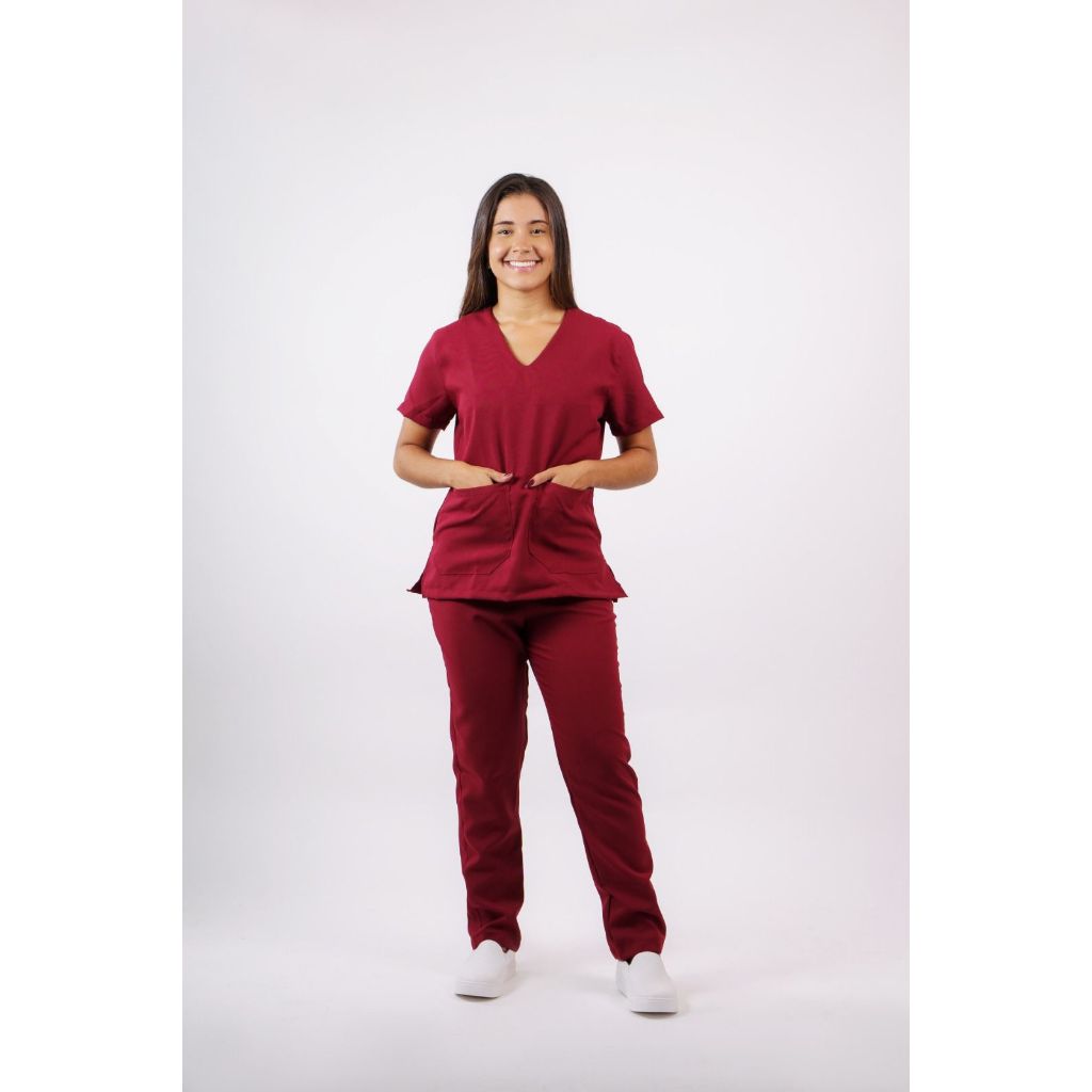 Conjunto Pijama Feminino Hospitalar Camisa e Calça em Oxford Conjunto Pijama Feminino Hospitalar Camisa e Calça em Oxford - Oferta na Shopee