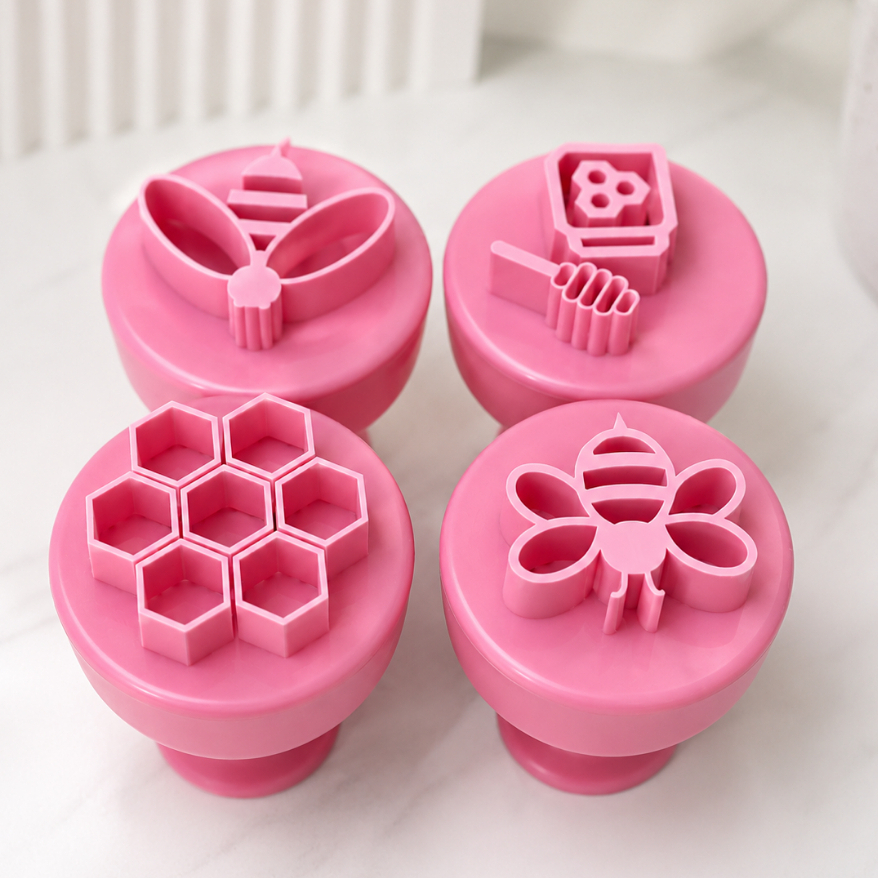 Kit Carimbos para Brigadeiro Docinho Abelha com 4 Peças Confeitaria Doces Pasta Americana Kit Carimbos para Brigadeiro Docinho Abelha com 4 Peças Confeitaria Doces Pasta Americana - Oferta na Shopee