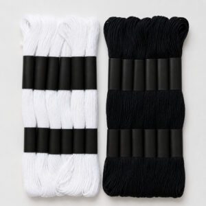 Kit De 2 Linhas Meada Para Bordado Ponto Cruz Com 06 Unidades BRANCA E PRETA - Oferta na Shopee