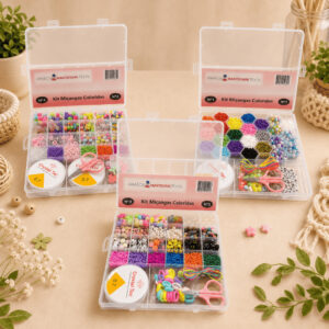 Kit Maleta Miçangas Coloridas para Pulseiras Colares Bijuterias Artesanato DIY com Tesoura Linha e Acessórios - Oferta na Shopee