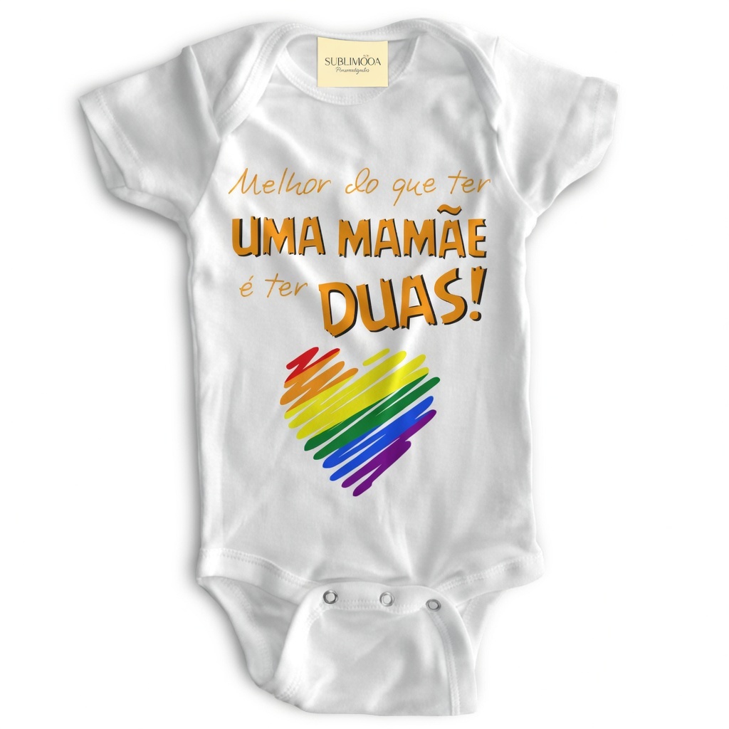 Body Bebê Personalizado - Melhor do Que Ter Uma Mamãe é Ter Duas! - Poliéster + Elastano ✨ Body Bebê Personalizado - Melhor do Que Ter Uma Mamãe é Ter Duas! - Poliéster + Elastano ✨ - Oferta na Shopee