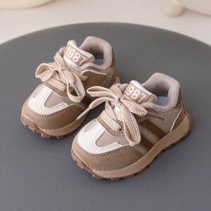 Tênis infantil 0-8 anos de  bebê Calçados infantis Menino Menina Sapatos casuais Leve e macio - Oferta na Shopee