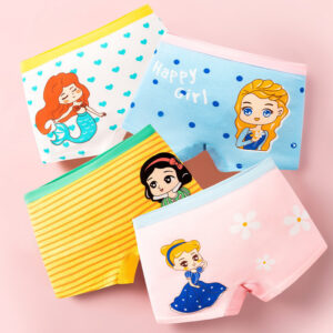 4 Pares Roupas íntimas infantis / 1-14 anos de idade Meninas Desenho animado Calções de algodão Confortáveis Respiráveis - Oferta na Shopee
