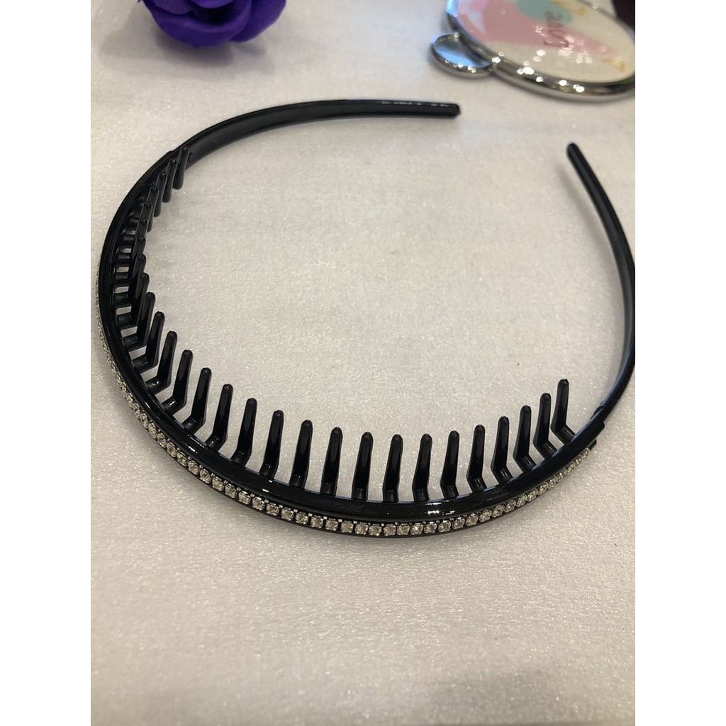 Tiara Com Pente De Cabelo/Com Strass Tiara Com Pente De Cabelo/Com Strass - Oferta na Shopee