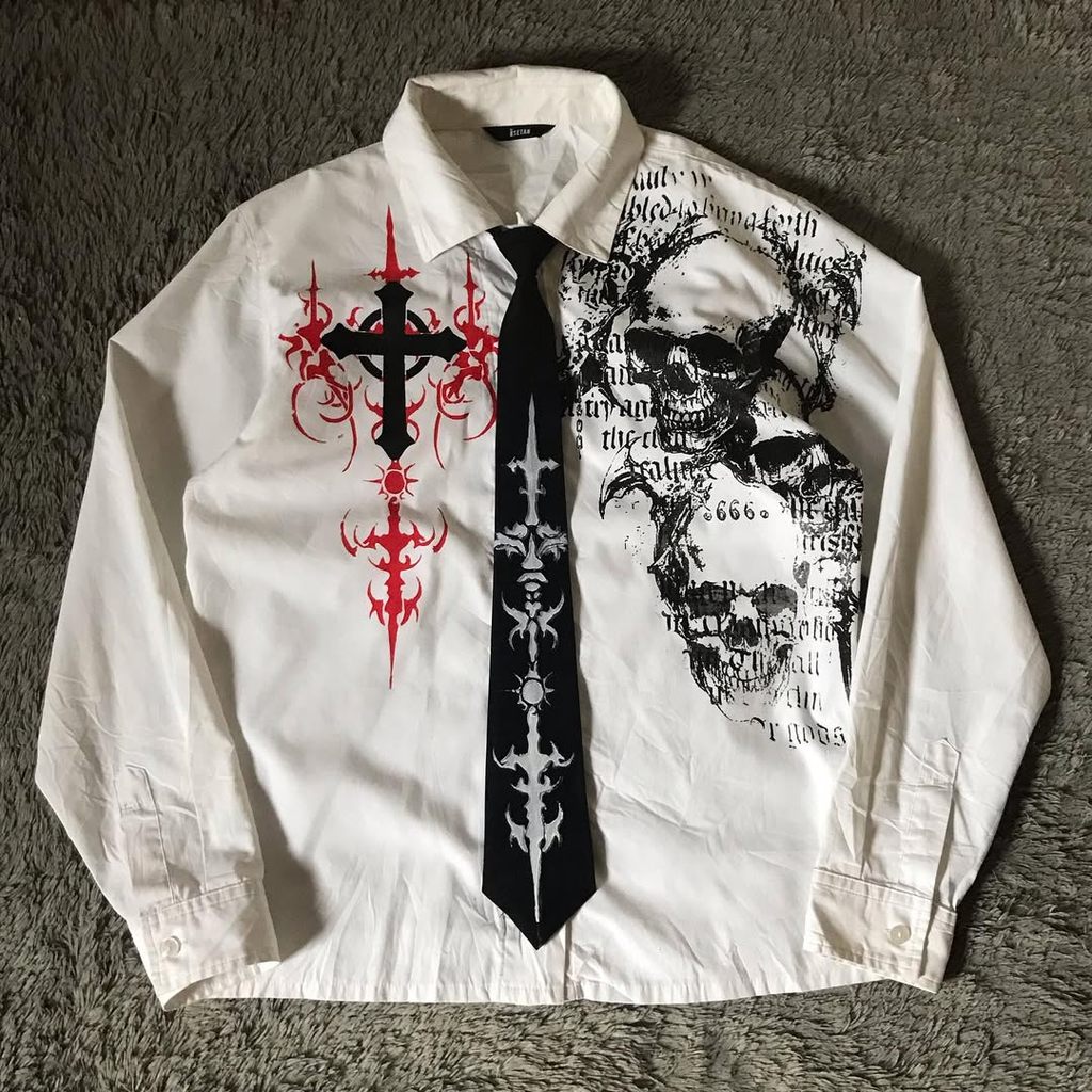 Y2K Branco Manga Comprida Camisa Aflição Nova Retro T Harajuku Crânio Santo Escrito Carta Impressão Camiseta Moda Topos Y2K Branco Manga Comprida Camisa Aflição Nova Retro T Harajuku Crânio Santo Escrito Carta Impressão Camiseta Moda Topos - Oferta na Shopee