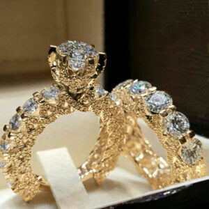 Novo Estilo Feminino Jóias Redondo Diamante Incrustado Moda Casal Anel Cheio De Estoque - Oferta na Shopee