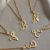 Colar Letra Pingente Inicial Nome Feminino Folheado a Ouro 18k e AÇO Inoxidável