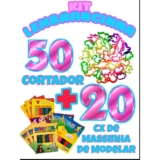 Kit 20 Caixinhas Massinha de Modelar + 50 Cortador Forminha Molde de Massinha Lembrancinha Prenda