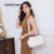 (Lovito Carry) Bolsa de Ombro Pequena Elegante com Clipe e Pérolas LFR13127
