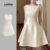 Lovito Elegante vestido plissado com estrutura de fivela de Metal liso para mulheres L132ED530